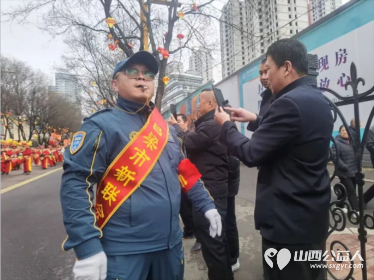 金马迎春闹元宵蓝天守护保平安｜吕梁蓝天救援圆满完成吕梁市元宵节秧歌展演应急保障任务 - 第4张