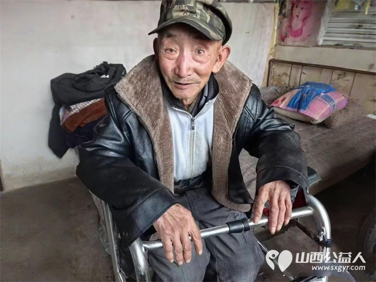 情暖桑榆爱在生辰----长治市小雨点公益协会思源分会银发庆生公益活动为屯留岗上村三位行动不便的孤寡老人 张文堂、周连喜、周存根举办了一场生日喜宴 - 第18张