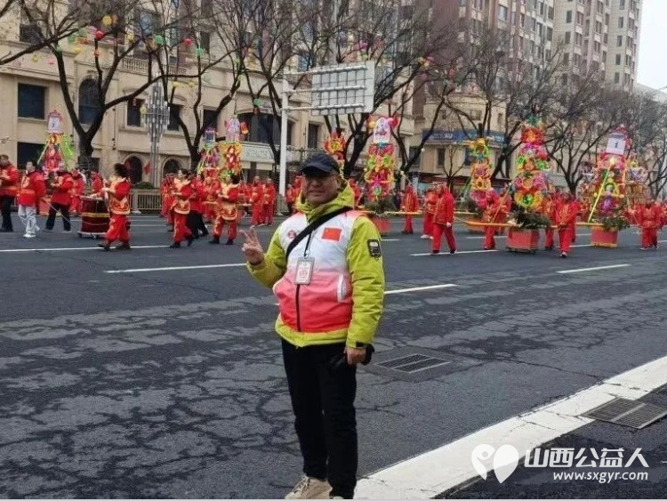 金马奔腾闹元宵志愿助力暖人心 长治市正能量公益协会全程参与志愿服务2026年金马奔腾闹元宵民间非遗文艺展演活动 - 第12张