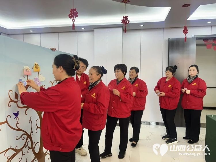 太原市比家美养老连锁机构2026年年会盛典暨优秀员工颁奖典礼向27年的坚守致敬向每一位并肩同行的家人致谢 - 第8张