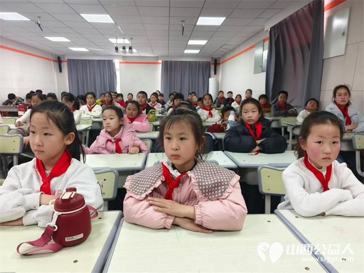 雷锋杂志社山西太原工作部、太原市烛光志愿服务中心雷锋宣讲团山西分团宣讲员走进杏花岭区淖马小学开展学雷锋做志愿共同奋进十五五的宣讲活动 - 第5张