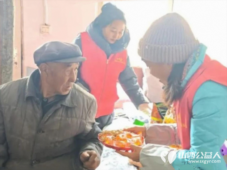 除夕暖山行·爱心不打烊----忻州市爱心公益协会除夕送福为九旬老人过人生第一个被陪伴的生日 - 第8张