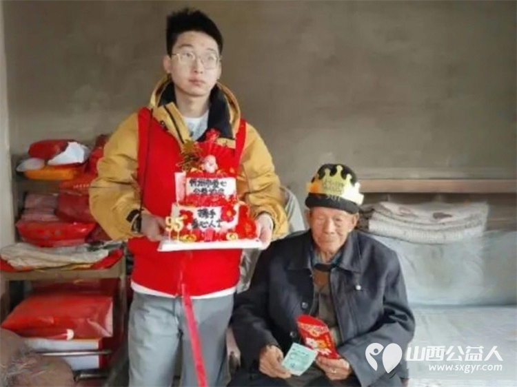除夕暖山行·爱心不打烊----忻州市爱心公益协会除夕送福为九旬老人过人生第一个被陪伴的生日 - 第23张
