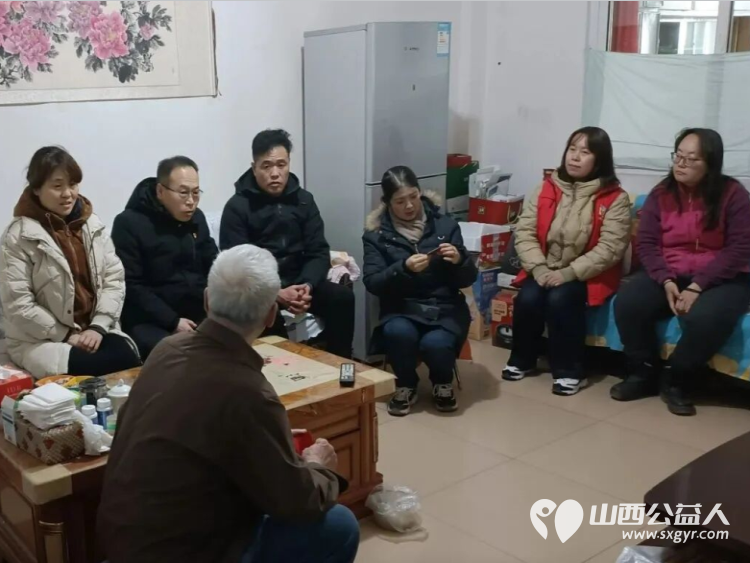 太原市烛光志愿服务中心主任孟小平、山西天佑建设集团负责人马铭阳牵头深入常态化对接的10户失独老人家中开展新春慰问活动为老人们送去冬日温暖 - 第5张