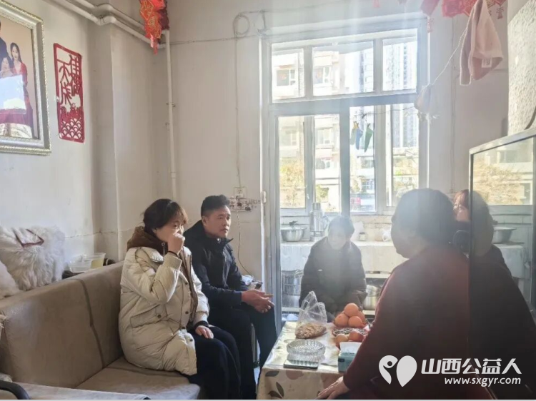 太原市烛光志愿服务中心主任孟小平、山西天佑建设集团负责人马铭阳牵头深入常态化对接的10户失独老人家中开展新春慰问活动为老人们送去冬日温暖 - 第4张