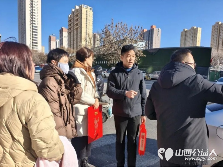 太原市烛光志愿服务中心主任孟小平、山西天佑建设集团负责人马铭阳牵头深入常态化对接的10户失独老人家中开展新春慰问活动为老人们送去冬日温暖 - 第1张