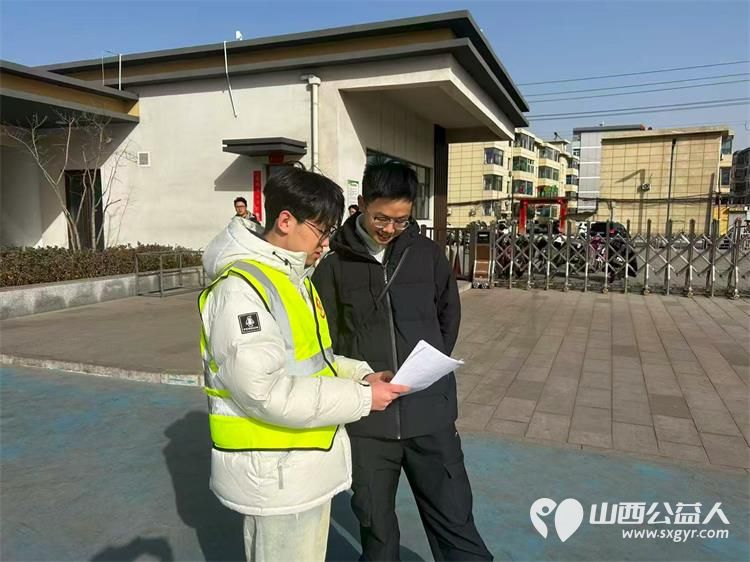 文水县爱心帮扶志愿者协会的志愿者们2月20日继续坚守一线面对面劝导引导等方式向过往市民普及烟花爆竹禁限放规定 - 第8张