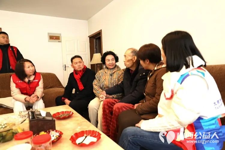 学雷锋做志愿…共同奋进“十五五”山西.省城学雷锋志愿服务总团、太原市关爱下一代志愿者协会举办学雷锋日活动宣传展示慰问老兵 - 第31张