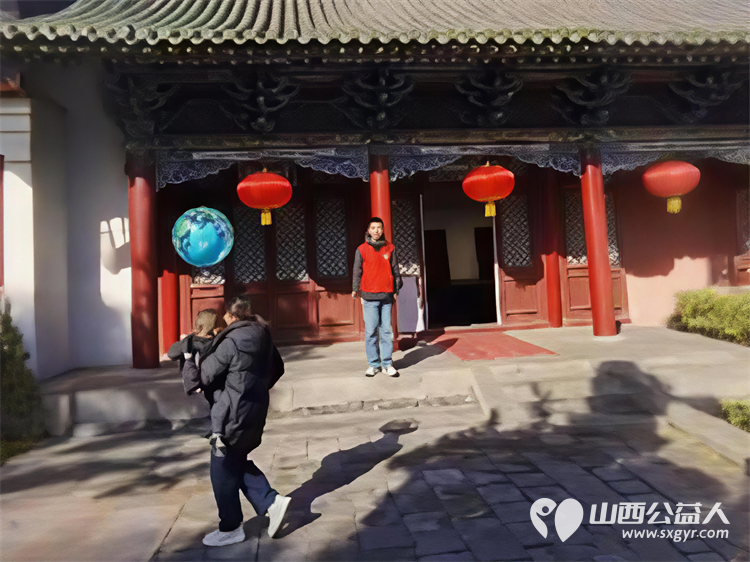春节不打烊｜长治市义工协会组织志愿者春节7天坚守暖心护航潞安府城隍庙上党门用心用情服务每一位游客 - 第8张