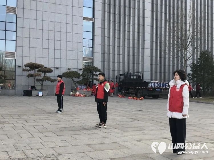 介休市北关街道彦博路社区志愿者协会助力介休市 迎新年贺新春 全民健身大拜年活动以志愿之力护航盛会传递新春温暖 - 第8张 - 山西公益人 介休市北关街道彦博路社区志愿者协会助力介休市 迎新年贺新春 全民健身大拜年活动以志愿之力护航盛会传递新春温暖 - 第8张