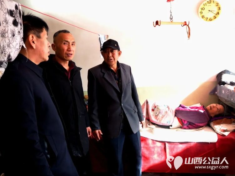 2026年2月11日介休市佛教协会到绵山镇大靳村慰问因病致贫的四户特困家庭在张兰镇下梁村慰问9户贫困家庭送上生活物资 - 第4张