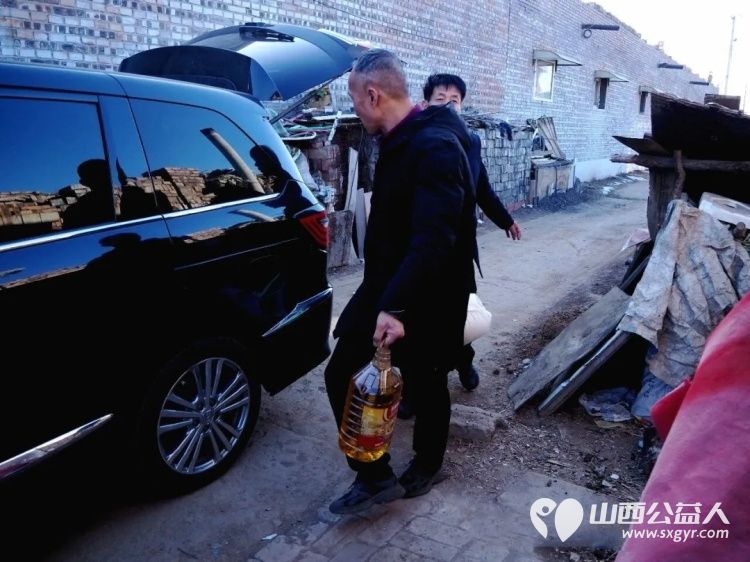 2026年2月11日介休市佛教协会到绵山镇大靳村慰问因病致贫的四户特困家庭在张兰镇下梁村慰问9户贫困家庭送上生活物资 - 第14张