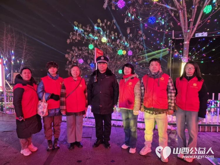 阳泉市义工联合会组织义工护航2026桃河灯会正月十四---十六在桃河公园新泉桥---五渡湿地公园段值守开展秩序维护路线指引文明劝导等服务 - 第1张