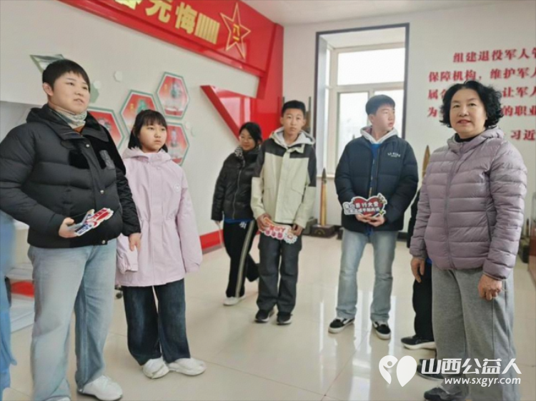 太原市儿童友好促进会儿童义工团的小志愿者采访学习全国优秀志愿者山西省省城学雷锋总团团长----王素娟老师 - 第1张