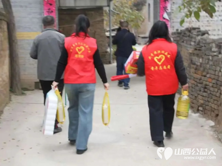 以红为炬以爱为桥----洪洞县青年志愿者协会在青少年关爱民生关怀基层治理的广阔天地间躬身实践用爱心传递温情让志愿精神在新时代槐乡大地上绽放出璀璨光芒 - 第6张