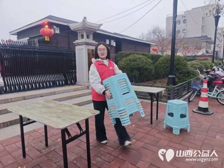 爱心早餐暖盐湖春风化雨志愿行 盐湖区志愿者协会的爱心早餐在元宵佳节和学雷锋纪念日迎来了春天的第一缕温暖这不仅仅是简单的早餐发放更是对环卫工人和所有城市劳动者的深情致敬 - 第12张 - 山西公益人 爱心早餐暖盐湖春风化雨志愿行 盐湖区志愿者协会的爱心早餐在元宵佳节和学雷锋纪念日迎来了春天的第一缕温暖这不仅仅是简单的早餐发放更是对环卫工人和所有城市劳动者的深情致敬 - 第12张