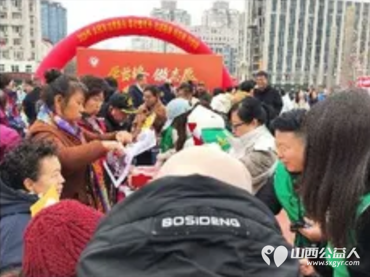 太原市学花志愿服务中心参加太原市 学雷锋做志愿共同奋进十五五 主题志愿服务活动 - 第19张