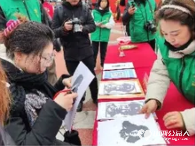 太原市学花志愿服务中心参加太原市 学雷锋做志愿共同奋进十五五 主题志愿服务活动 - 第13张