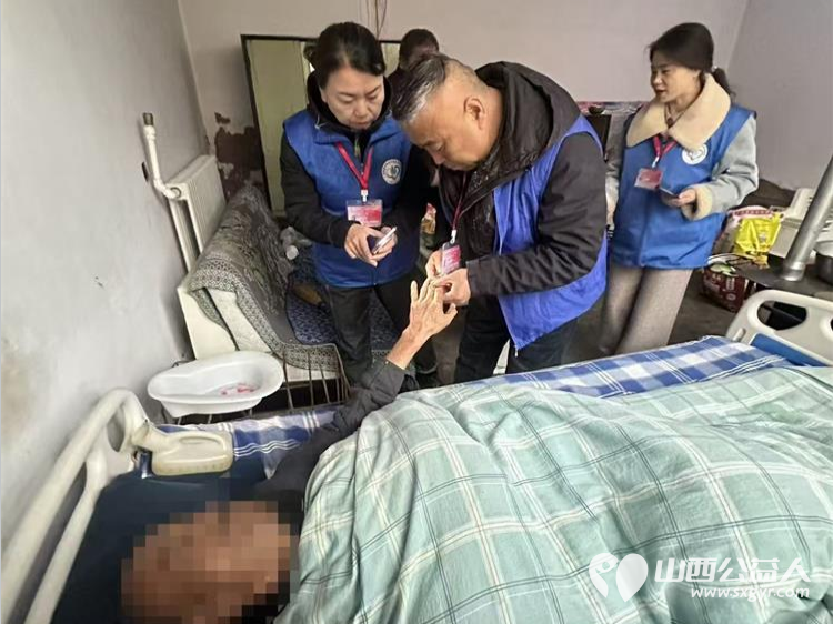 长治市小雨点公益志愿者协会组织志愿者走进长子县南陈镇西北陈村看望残疾孤寡老人 - 第5张 - 山西公益人 长治市小雨点公益志愿者协会组织志愿者走进长子县南陈镇西北陈村看望残疾孤寡老人 - 第5张