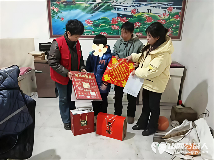 岁寒情深爱心同行 ‖ 长治手牵手帮扶中心各区县团队开展新春送温暖公益行动资助困难孩子牛奶161箱干果礼包161件奖状收纳盒127个捐赠合计27055元物资 - 第1张 - 山西公益人 岁寒情深爱心同行 ‖ 长治手牵手帮扶中心各区县团队开展新春送温暖公益行动资助困难孩子牛奶161箱干果礼包161件奖状收纳盒127个捐赠合计27055元物资 - 第1张