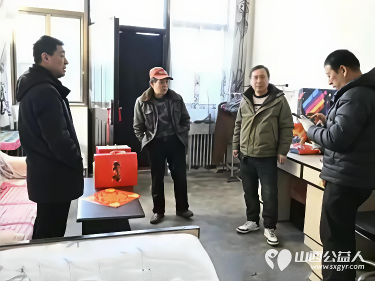 岁寒情深爱心同行 ‖ 长治手牵手帮扶中心各区县团队开展新春送温暖公益行动资助困难孩子牛奶161箱干果礼包161件奖状收纳盒127个捐赠合计27055元物资 - 第10张 - 山西公益人 岁寒情深爱心同行 ‖ 长治手牵手帮扶中心各区县团队开展新春送温暖公益行动资助困难孩子牛奶161箱干果礼包161件奖状收纳盒127个捐赠合计27055元物资 - 第10张