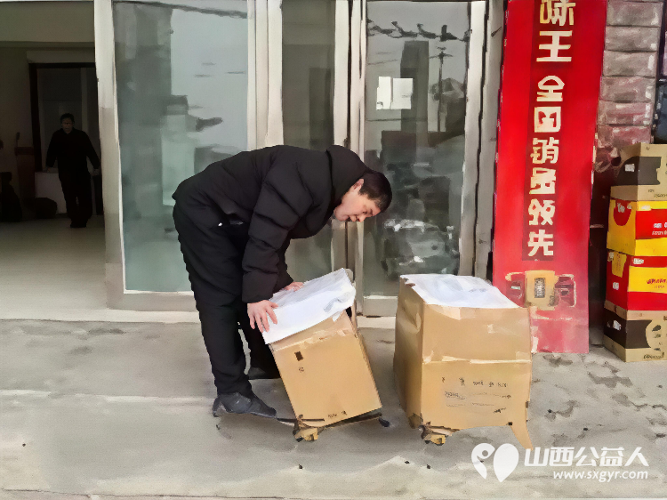 岁寒情深爱心同行 ‖ 长治手牵手帮扶中心各区县团队开展新春送温暖公益行动资助困难孩子牛奶161箱干果礼包161件奖状收纳盒127个捐赠合计27055元物资 - 第27张 - 山西公益人 岁寒情深爱心同行 ‖ 长治手牵手帮扶中心各区县团队开展新春送温暖公益行动资助困难孩子牛奶161箱干果礼包161件奖状收纳盒127个捐赠合计27055元物资 - 第27张