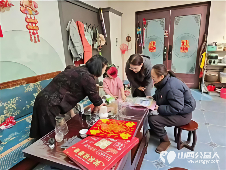 岁寒情深爱心同行 ‖ 长治手牵手帮扶中心各区县团队开展新春送温暖公益行动资助困难孩子牛奶161箱干果礼包161件奖状收纳盒127个捐赠合计27055元物资 - 第34张 - 山西公益人 岁寒情深爱心同行 ‖ 长治手牵手帮扶中心各区县团队开展新春送温暖公益行动资助困难孩子牛奶161箱干果礼包161件奖状收纳盒127个捐赠合计27055元物资 - 第34张