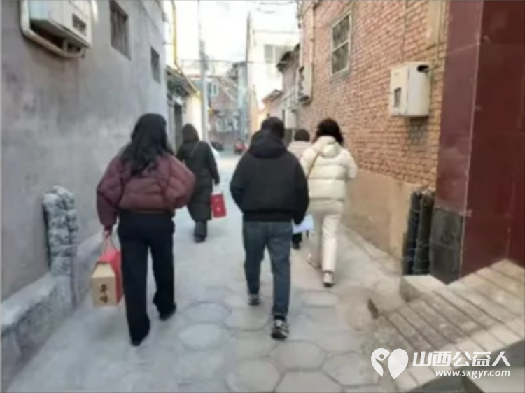 岁寒情深爱心同行 ‖ 长治手牵手帮扶中心各区县团队开展新春送温暖公益行动资助困难孩子牛奶161箱干果礼包161件奖状收纳盒127个捐赠合计27055元物资 - 第37张 - 山西公益人 岁寒情深爱心同行 ‖ 长治手牵手帮扶中心各区县团队开展新春送温暖公益行动资助困难孩子牛奶161箱干果礼包161件奖状收纳盒127个捐赠合计27055元物资 - 第37张