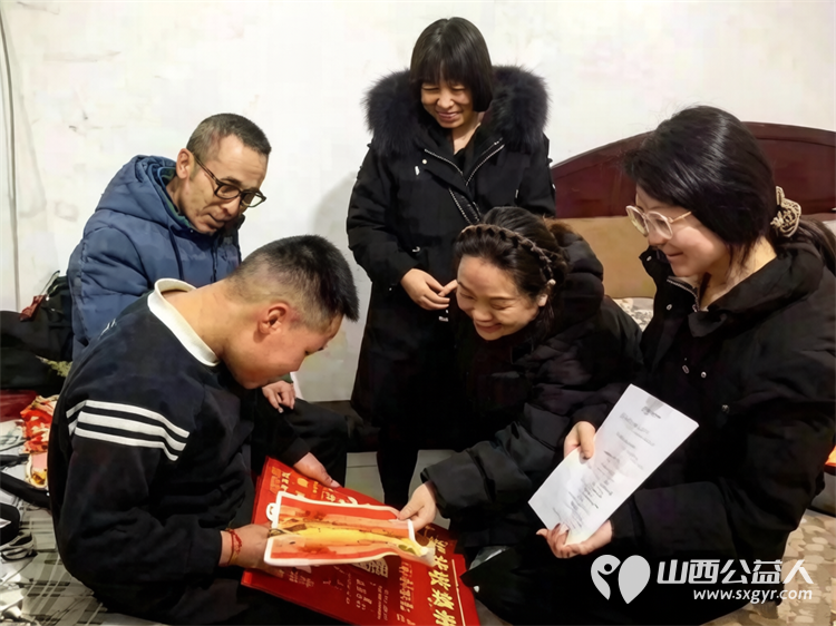 岁寒情深爱心同行 ‖ 长治手牵手帮扶中心各区县团队开展新春送温暖公益行动资助困难孩子牛奶161箱干果礼包161件奖状收纳盒127个捐赠合计27055元物资 - 第40张 - 山西公益人 岁寒情深爱心同行 ‖ 长治手牵手帮扶中心各区县团队开展新春送温暖公益行动资助困难孩子牛奶161箱干果礼包161件奖状收纳盒127个捐赠合计27055元物资 - 第40张