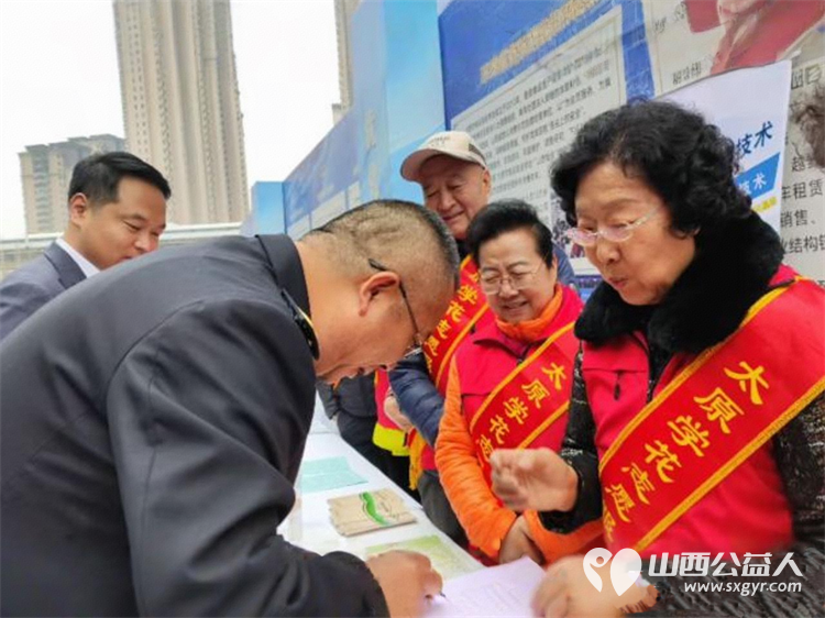 借力3.15消费维权日食安伴我行活动启动 太原学花志愿服务中心走进太原市肉联厂参与山西省主办的重拳护民生消费享安心主题行动以志愿之力深耕食品安全宣传 - 第27张