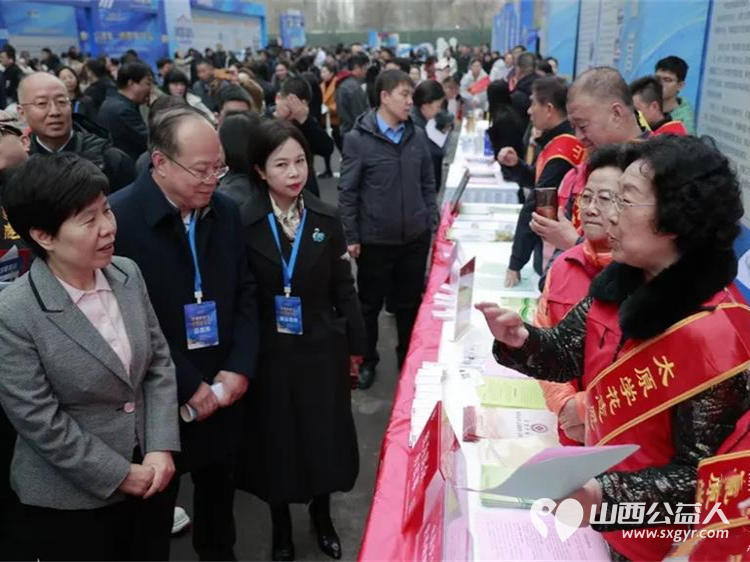 借力3.15消费维权日食安伴我行活动启动 太原学花志愿服务中心走进太原市肉联厂参与山西省主办的重拳护民生消费享安心主题行动以志愿之力深耕食品安全宣传 - 第10张