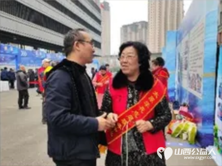 借力3.15消费维权日食安伴我行活动启动 太原学花志愿服务中心走进太原市肉联厂参与山西省主办的重拳护民生消费享安心主题行动以志愿之力深耕食品安全宣传 - 第18张