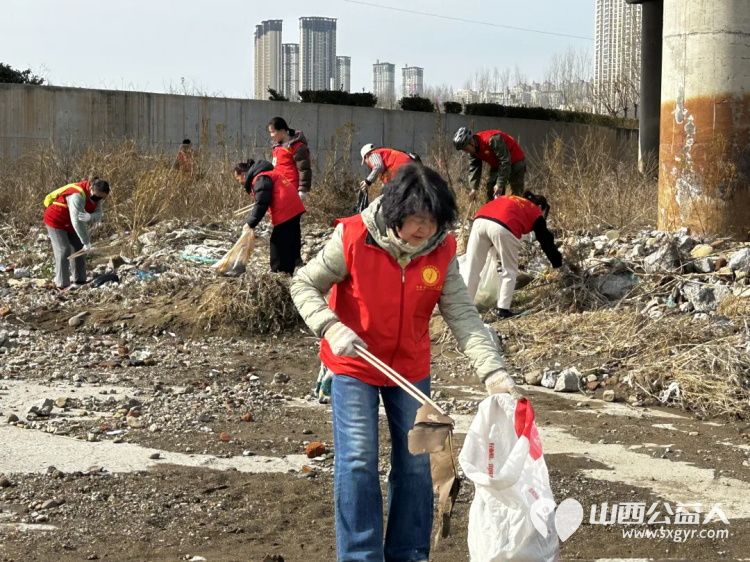 保护母亲河 阳泉义工联合会组织义工在白羊墅湿地公园开展第41期“保护母亲河”巡河净滩活动 - 第10张