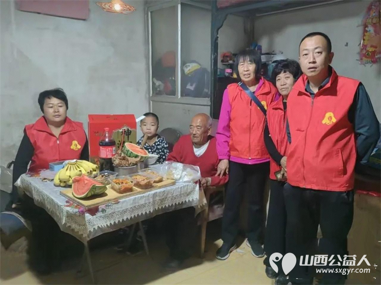 缅怀忻府区东南宋村李付良老人----忻州市阳光爱心公益团队八年相伴暖人心送别善举续温情书写了一段温暖人心的公益故事 - 第1张