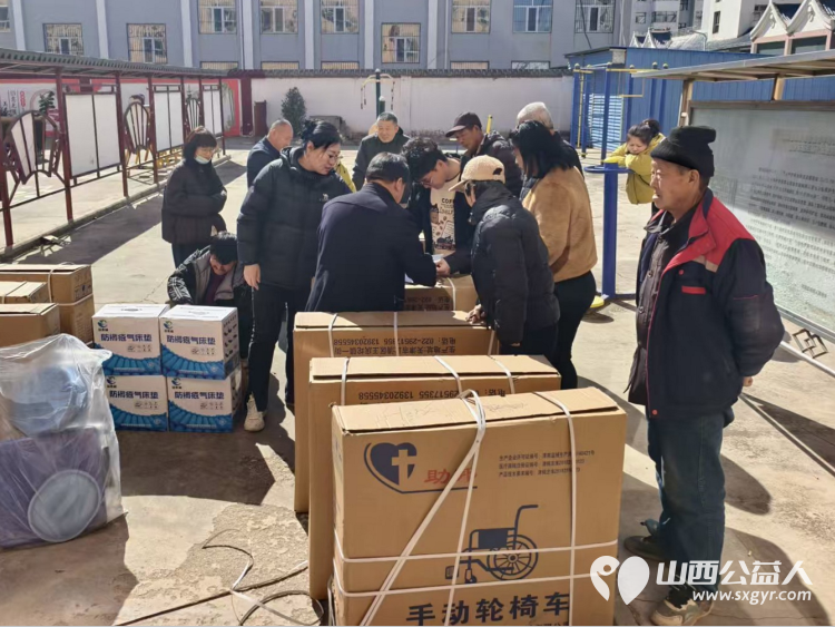 浑源爱心公益项目启动 浑源县残联为困难残疾人集中发放轮椅44辆防褥疮气床垫28床坐便椅26把解决困难残疾人的实际问题浑源县残志协志愿者参加了活动 - 第20张 - 山西公益人 浑源爱心公益项目启动 浑源县残联为困难残疾人集中发放轮椅44辆防褥疮气床垫28床坐便椅26把解决困难残疾人的实际问题浑源县残志协志愿者参加了活动 - 第20张