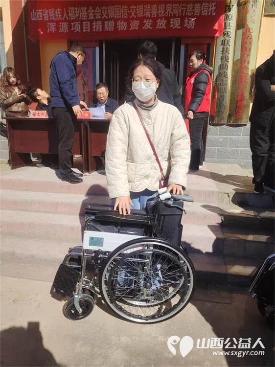 浑源爱心公益项目启动 浑源县残联为困难残疾人集中发放轮椅44辆防褥疮气床垫28床坐便椅26把解决困难残疾人的实际问题浑源县残志协志愿者参加了活动 - 第41张 - 山西公益人 浑源爱心公益项目启动 浑源县残联为困难残疾人集中发放轮椅44辆防褥疮气床垫28床坐便椅26把解决困难残疾人的实际问题浑源县残志协志愿者参加了活动 - 第41张