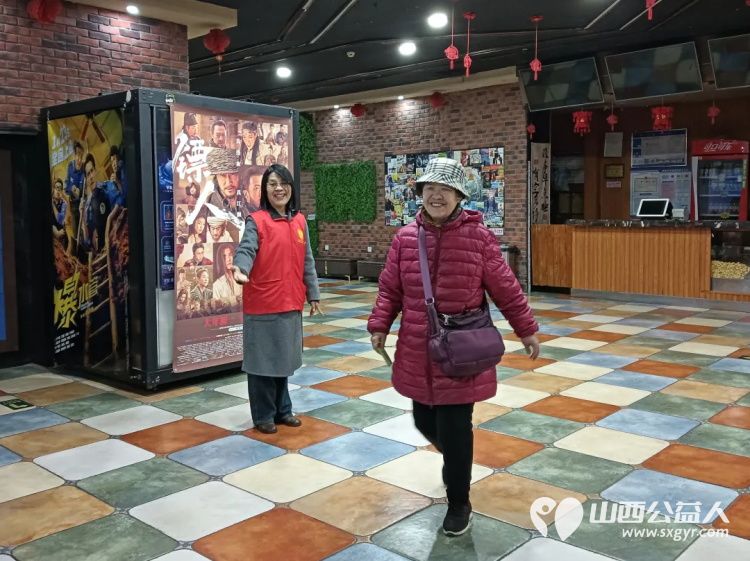 阳泉市义工联合会携阳泉九达国际影城联合邀请99位老人免费观看了热播电影《飞驰人生3》 - 第5张