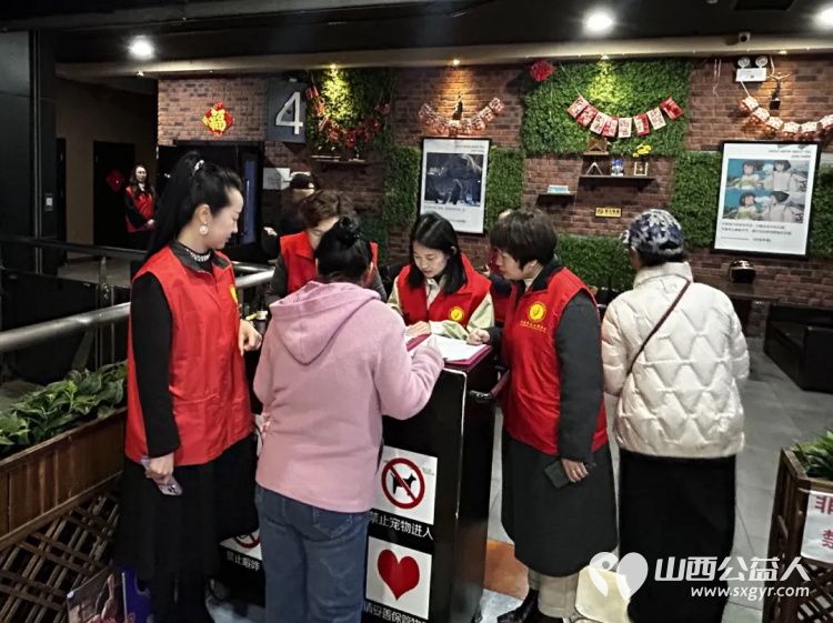 阳泉市义工联合会携阳泉九达国际影城联合邀请99位老人免费观看了热播电影《飞驰人生3》 - 第8张