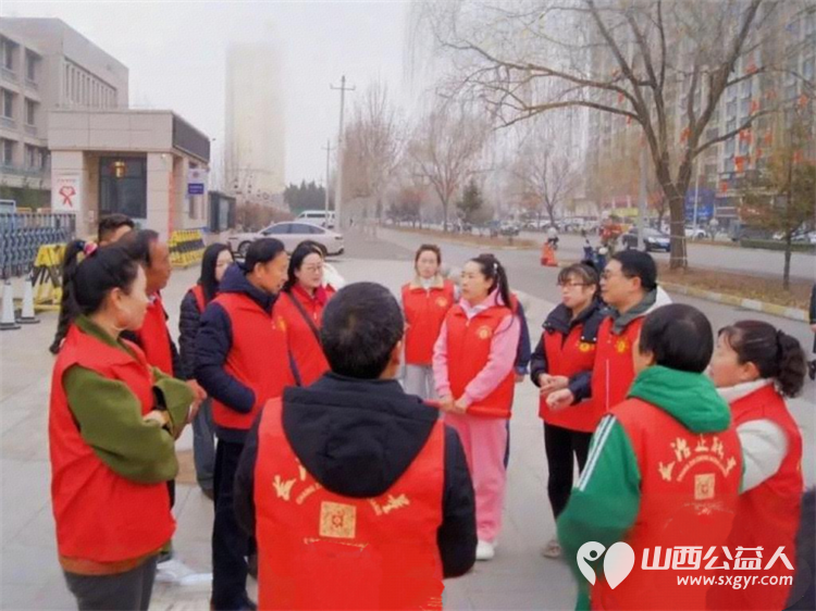 长治市正能量公益志愿服务屯留区办事处组织爱心志愿者来到麟绛小学开展“雷锋精神走进校园，爱心浇灌祖国花朵”公益宣讲活动 - 第9张