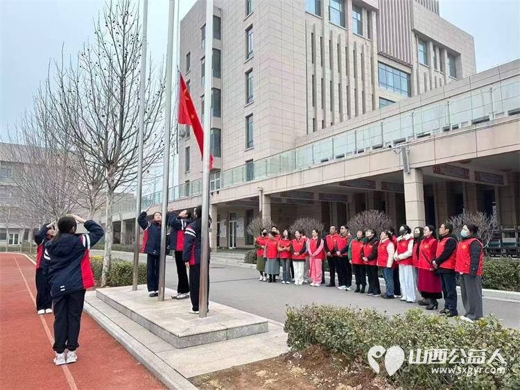 长治市正能量公益志愿服务屯留区办事处组织爱心志愿者来到麟绛小学开展“雷锋精神走进校园，爱心浇灌祖国花朵”公益宣讲活动 - 第6张