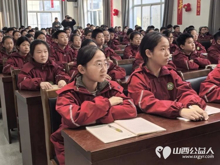 传承雷锋精神汲取奋进力量----长治市火炬中学邀请山西省学雷锋道德模范志愿服务先进事迹巡讲团刘建成、武钢做学雷锋道德模范先进事迹报告 - 第16张 - 山西公益人 传承雷锋精神汲取奋进力量----长治市火炬中学邀请山西省学雷锋道德模范志愿服务先进事迹巡讲团刘建成、武钢做学雷锋道德模范先进事迹报告 - 第16张