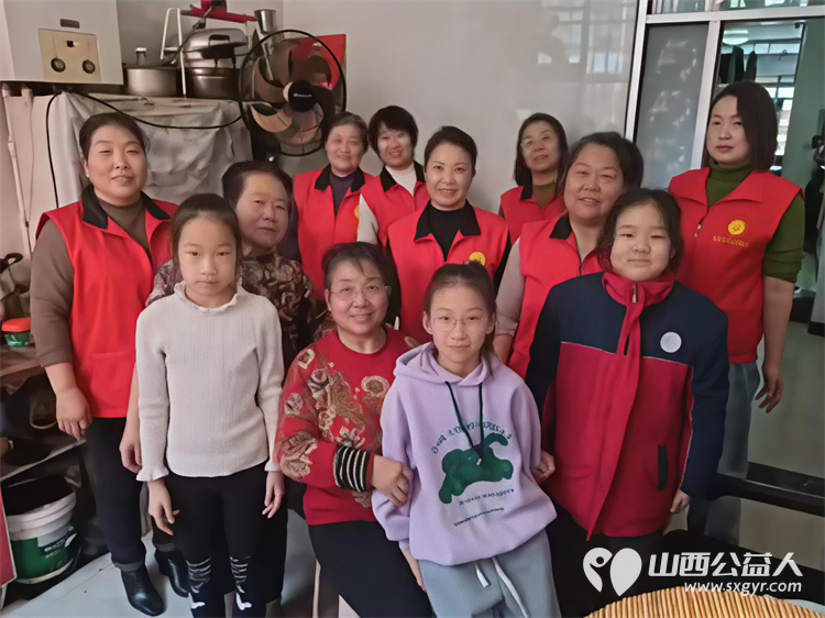 阳泉市义工联合会2026年2月组织义工开展幸福家园敬老服务活动现将部分活动精彩画面呈现给大家 - 第1张