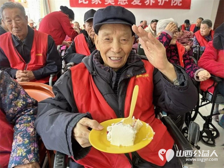 情暖阳春喜乐生辰----太原市杏花岭区比家美慈爱养护院3月长者集体生日会温情落幕 - 第10张 - 山西公益人 情暖阳春喜乐生辰----太原市杏花岭区比家美慈爱养护院3月长者集体生日会温情落幕 - 第10张