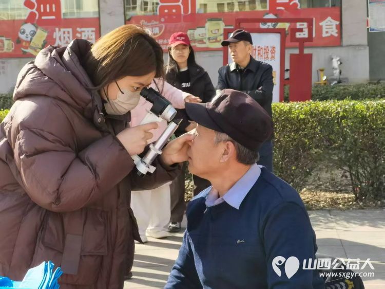志愿服务进社区健康活动暖人心----介休市敬老协会2026年3月20日走进介休市北关街道水门北街社区为社区所有老人爱心理发义诊 - 第7张 - 山西公益人 志愿服务进社区健康活动暖人心----介休市敬老协会2026年3月20日走进介休市北关街道水门北街社区为社区所有老人爱心理发义诊 - 第7张