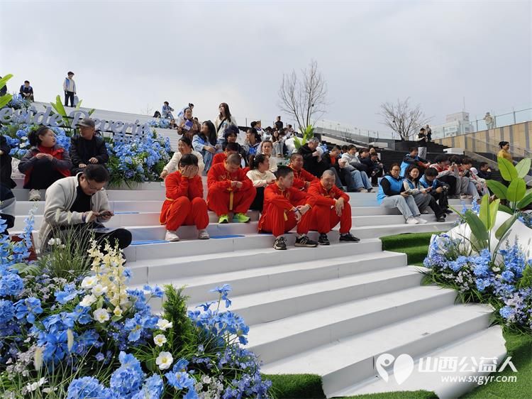 共见星光晋融未来太原市灵星社区服务中心举办2026世界孤独症日融合汇演暨公益集市活动中国人寿集团公司驻晋单位、太原万象城全力支持 - 第45张 - 山西公益人 共见星光晋融未来太原市灵星社区服务中心举办2026世界孤独症日融合汇演暨公益集市活动中国人寿集团公司驻晋单位、太原万象城全力支持 - 第45张