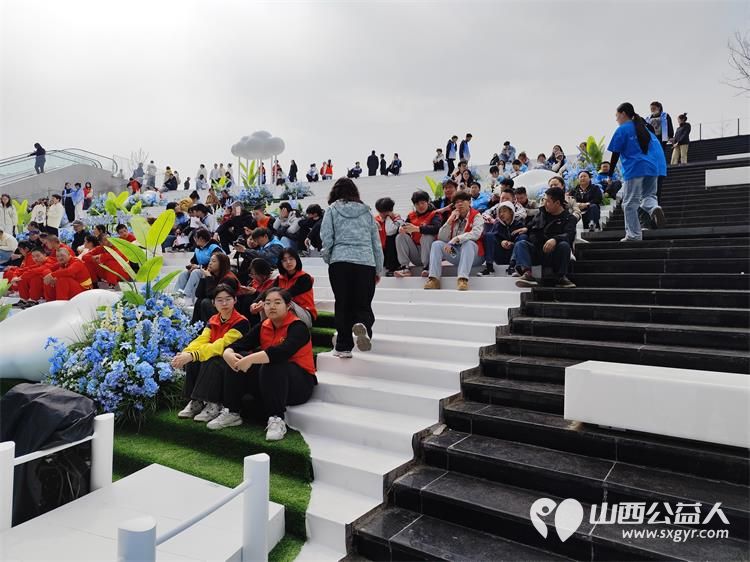 共见星光晋融未来太原市灵星社区服务中心举办2026世界孤独症日融合汇演暨公益集市活动中国人寿集团公司驻晋单位、太原万象城全力支持 - 第43张 - 山西公益人 共见星光晋融未来太原市灵星社区服务中心举办2026世界孤独症日融合汇演暨公益集市活动中国人寿集团公司驻晋单位、太原万象城全力支持 - 第43张