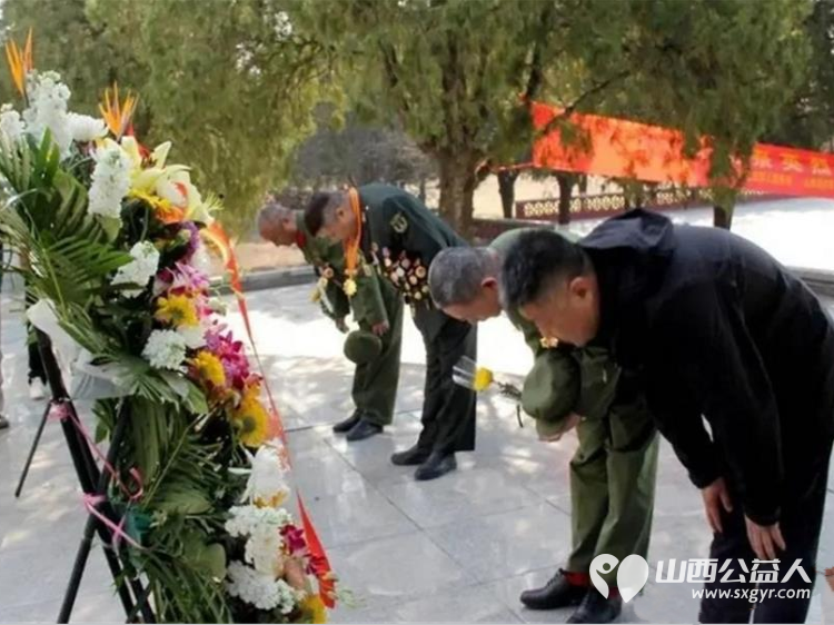 山埋忠骨祭英魂----太原市西安商会赴郑村烈士陵园开展清明祭扫活动向为民族独立人民解放和国家富强英勇献身的革命先烈默哀致敬 - 第8张
