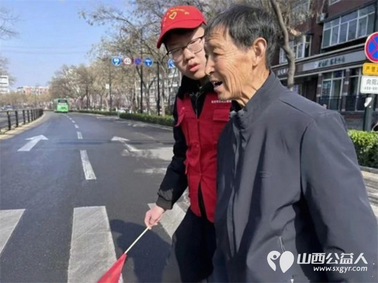 志愿红闪耀平阳 临汾市文明交通志愿者协会助力全国文明城市创建127名志愿者同步到岗覆盖市区3条核心商业主街道19个交通值守岗引导市民自觉遵守交规践行文明出行 - 第27张 - 山西公益人 志愿红闪耀平阳 临汾市文明交通志愿者协会助力全国文明城市创建127名志愿者同步到岗覆盖市区3条核心商业主街道19个交通值守岗引导市民自觉遵守交规践行文明出行 - 第27张