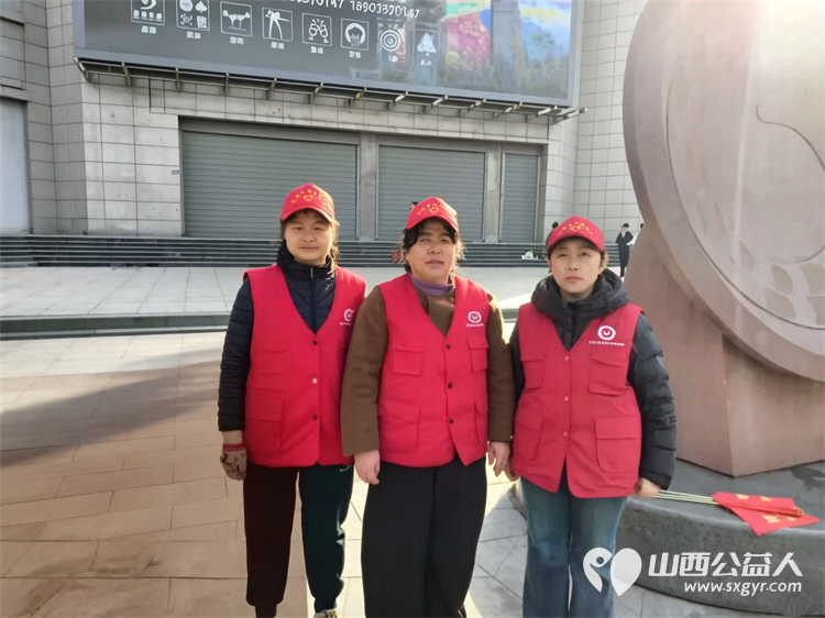 志愿红闪耀平阳 临汾市文明交通志愿者协会助力全国文明城市创建127名志愿者同步到岗覆盖市区3条核心商业主街道19个交通值守岗引导市民自觉遵守交规践行文明出行 - 第8张 - 山西公益人 志愿红闪耀平阳 临汾市文明交通志愿者协会助力全国文明城市创建127名志愿者同步到岗覆盖市区3条核心商业主街道19个交通值守岗引导市民自觉遵守交规践行文明出行 - 第8张