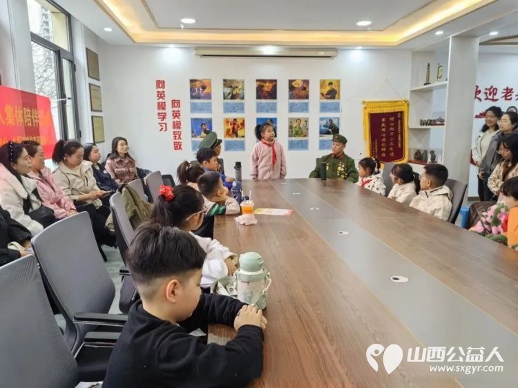 追锋少年奋马扬鞭----太原市烛光志愿服务中心阳光亲人集体陪伴活动圆满举行四位身经百战的老军人爷爷与孩子们面对面分享战斗岁月与学雷锋志愿经历 - 第13张 - 山西公益人 追锋少年奋马扬鞭----太原市烛光志愿服务中心阳光亲人集体陪伴活动圆满举行四位身经百战的老军人爷爷与孩子们面对面分享战斗岁月与学雷锋志愿经历 - 第13张